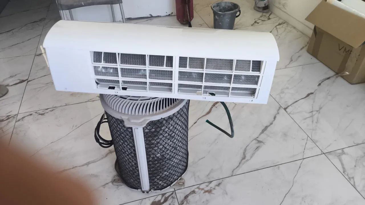 Vende- se ar