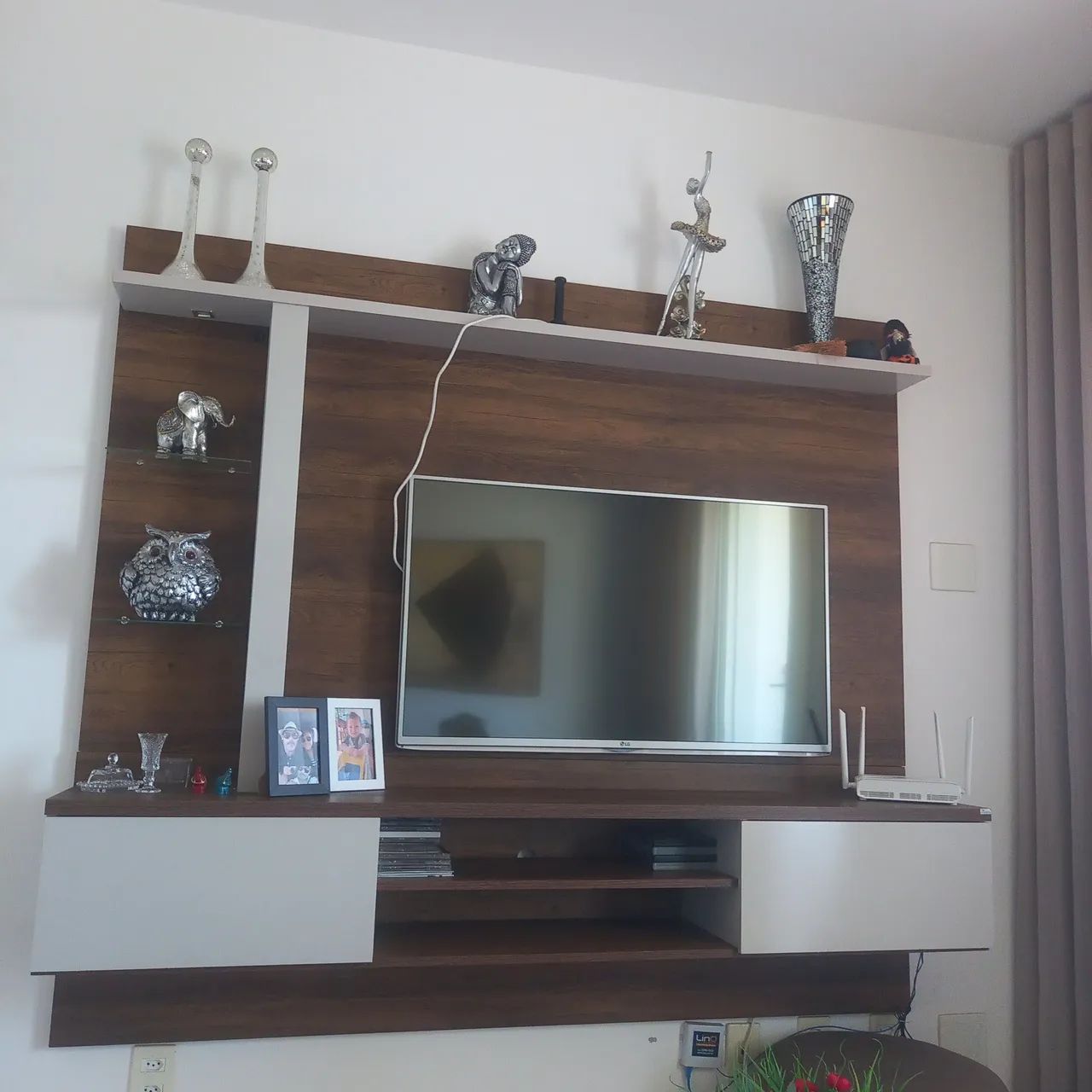 Vendo Painel  p/ parede super conservado