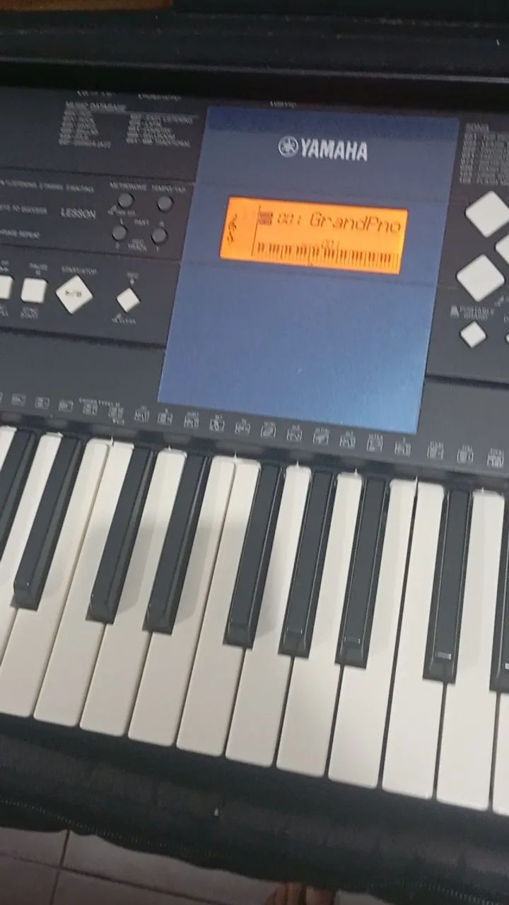 Teclado musical Yamaha e 333 - Foto 4