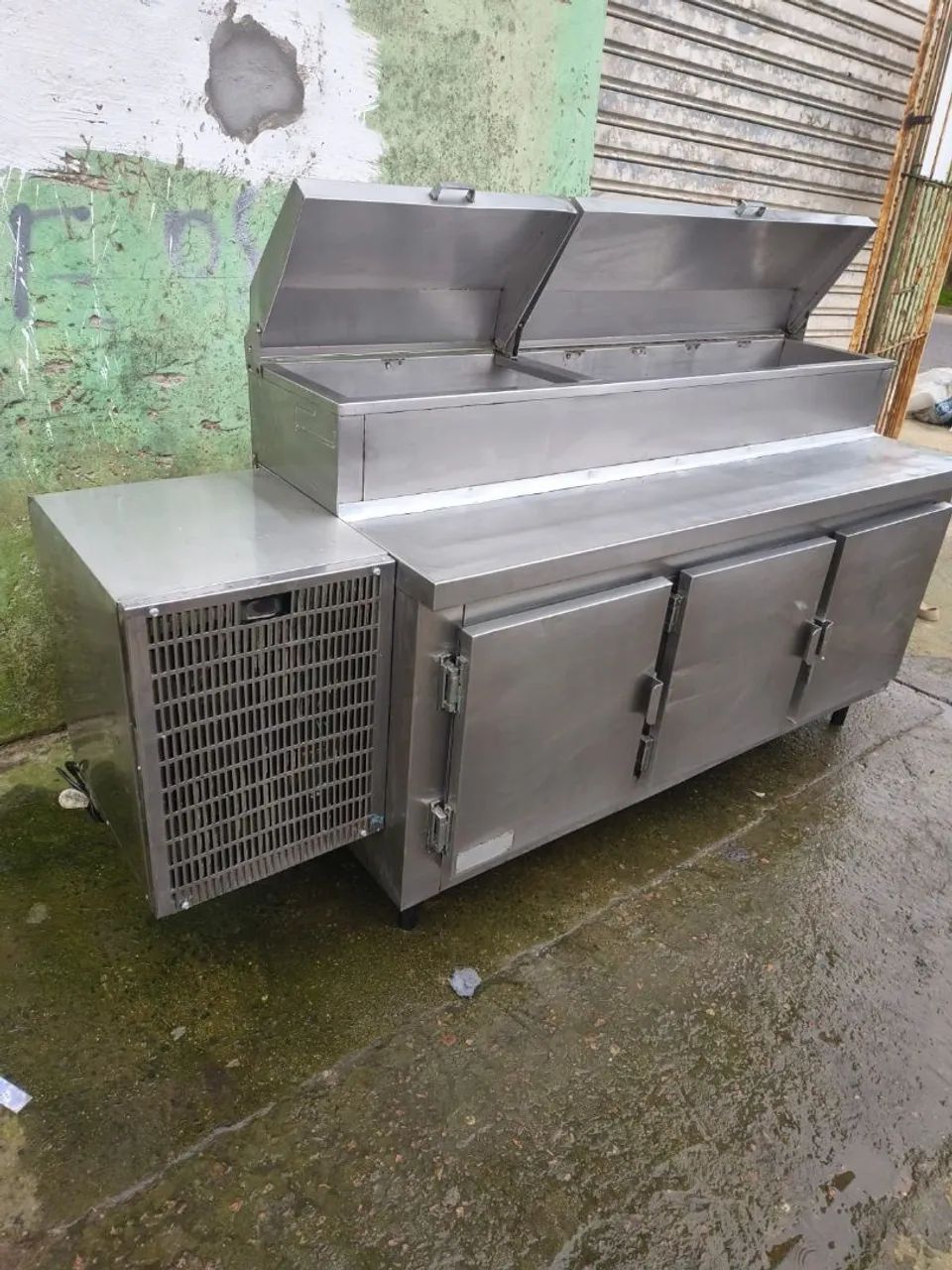 Balcão refrigerado 3 portas c/condimentadora 220v ENTREGO  - Foto 3