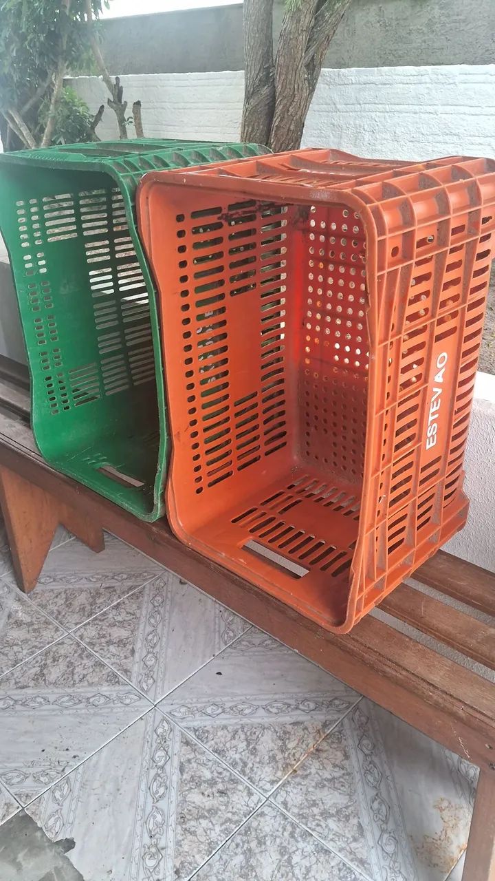 Caixas de plástico grandes - Foto 2
