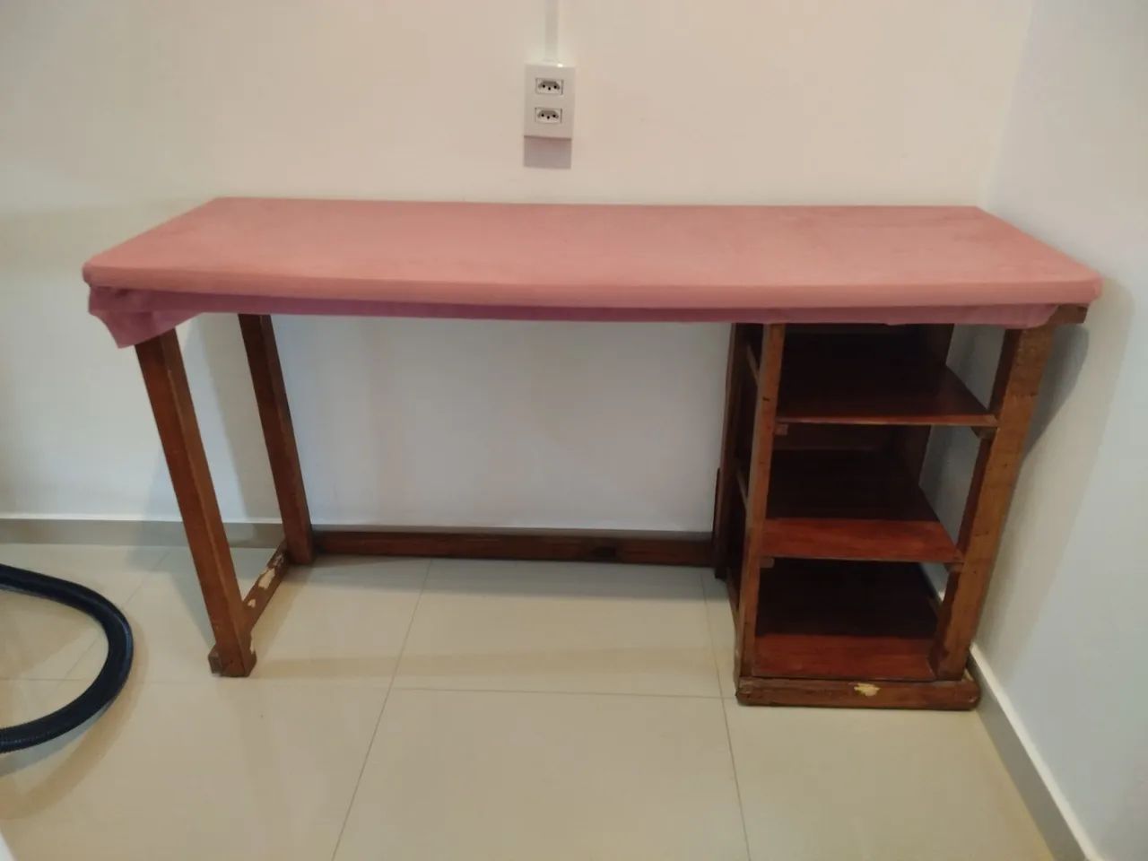 Mesa doação retirar no local. 