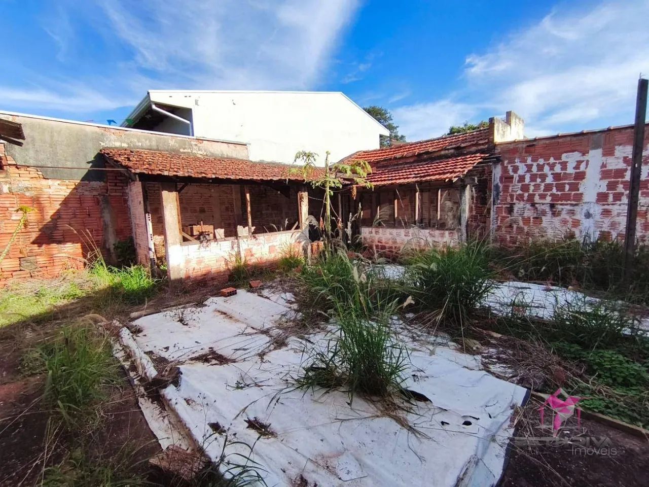 Terreno à Venda em Excelente Localização