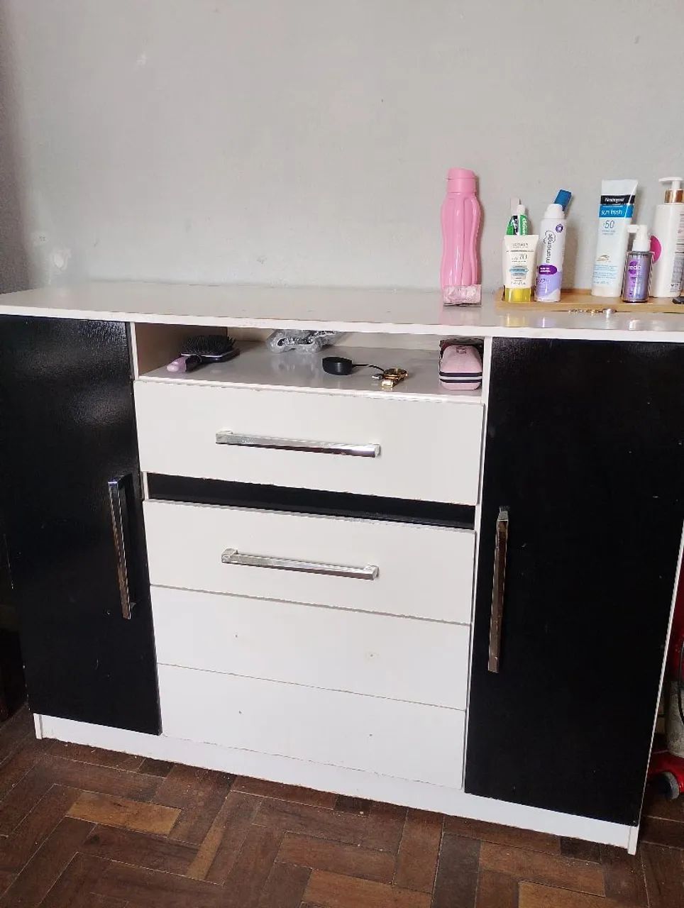 Cômoda de roupa usada - Foto 2