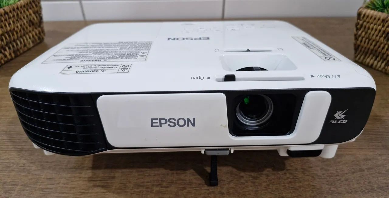 Projetor Epson Powerlight S41+ H842a  - Foto 2