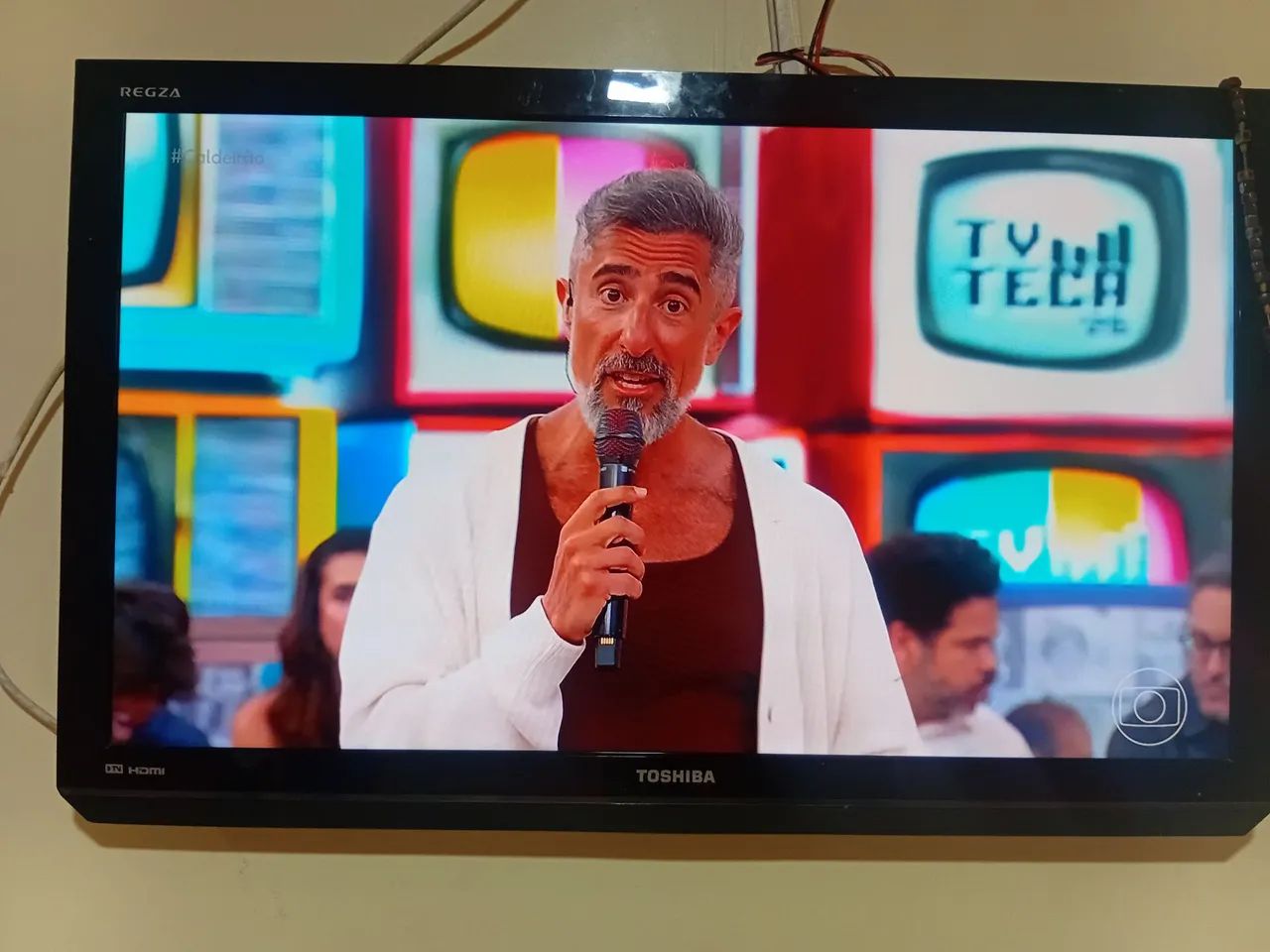 TV TOSHIBA 43P - Foto 2