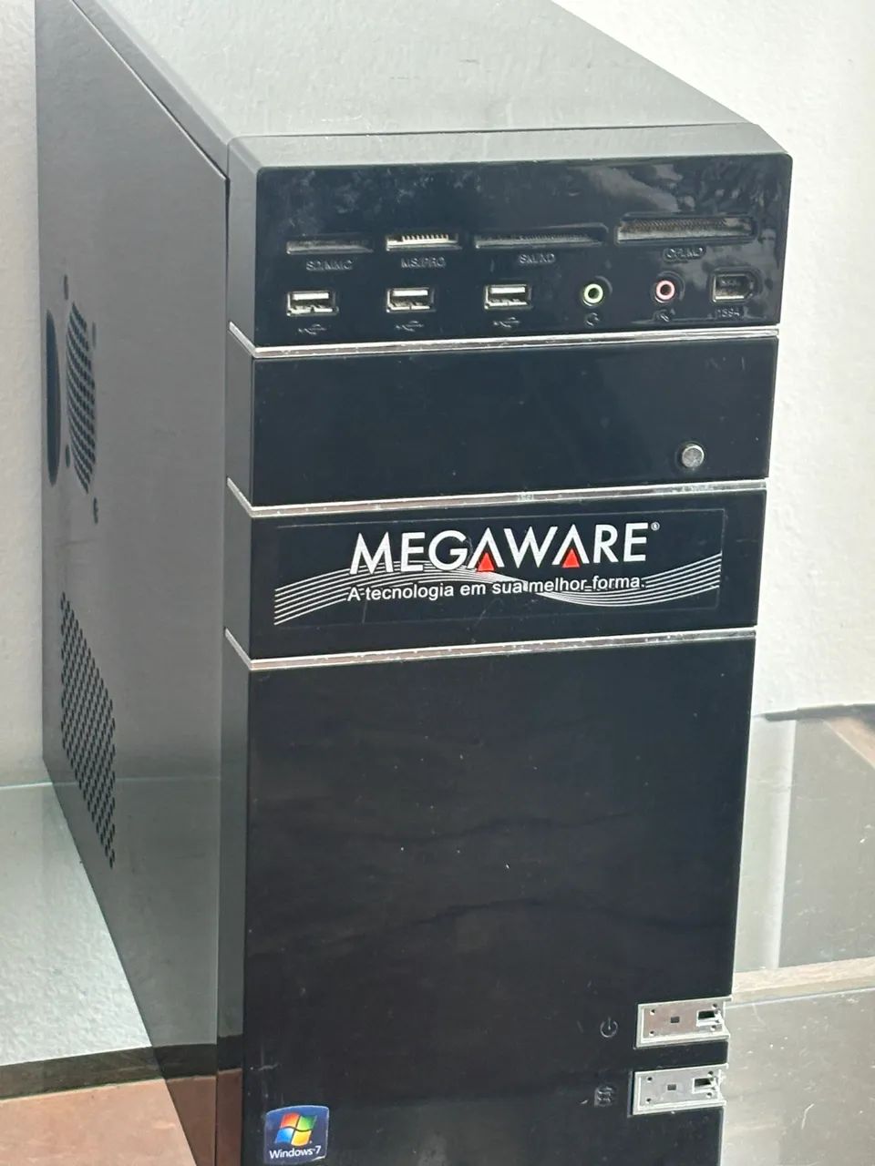 Computador Desktop Megaware - ótimo estado  - Foto 2