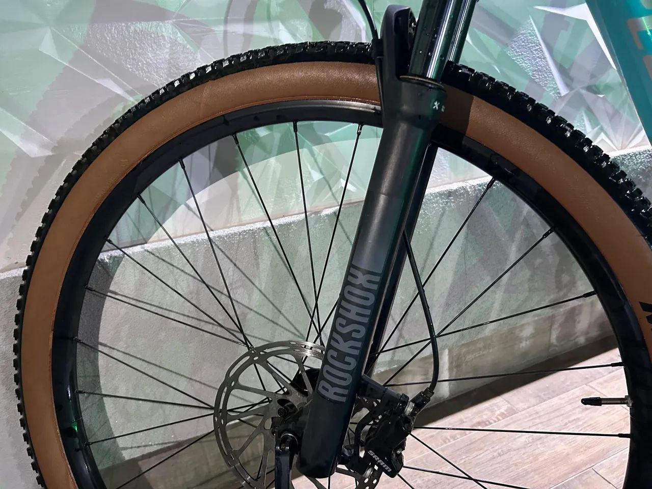 Bicicleta Specialized Rockhopper Expert 29 - Foto 3