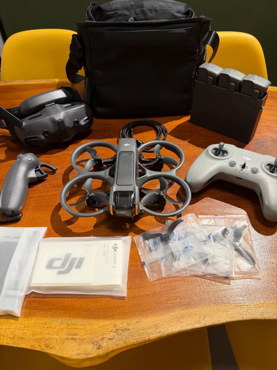 DJI Avata 2 Fly More Combo 3 Baterias + Controle FPV 3 Extra | Completo