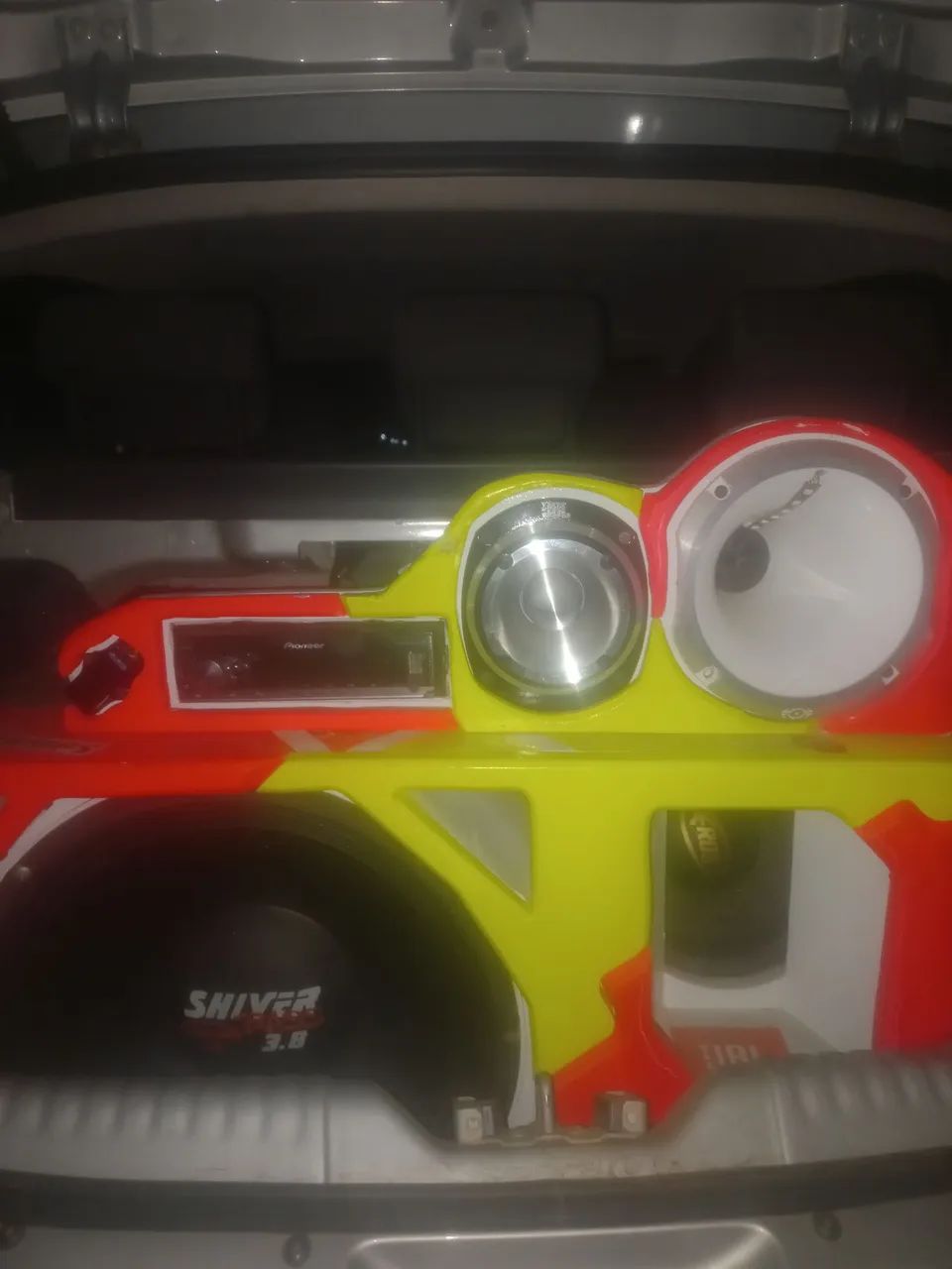 Som automotivo