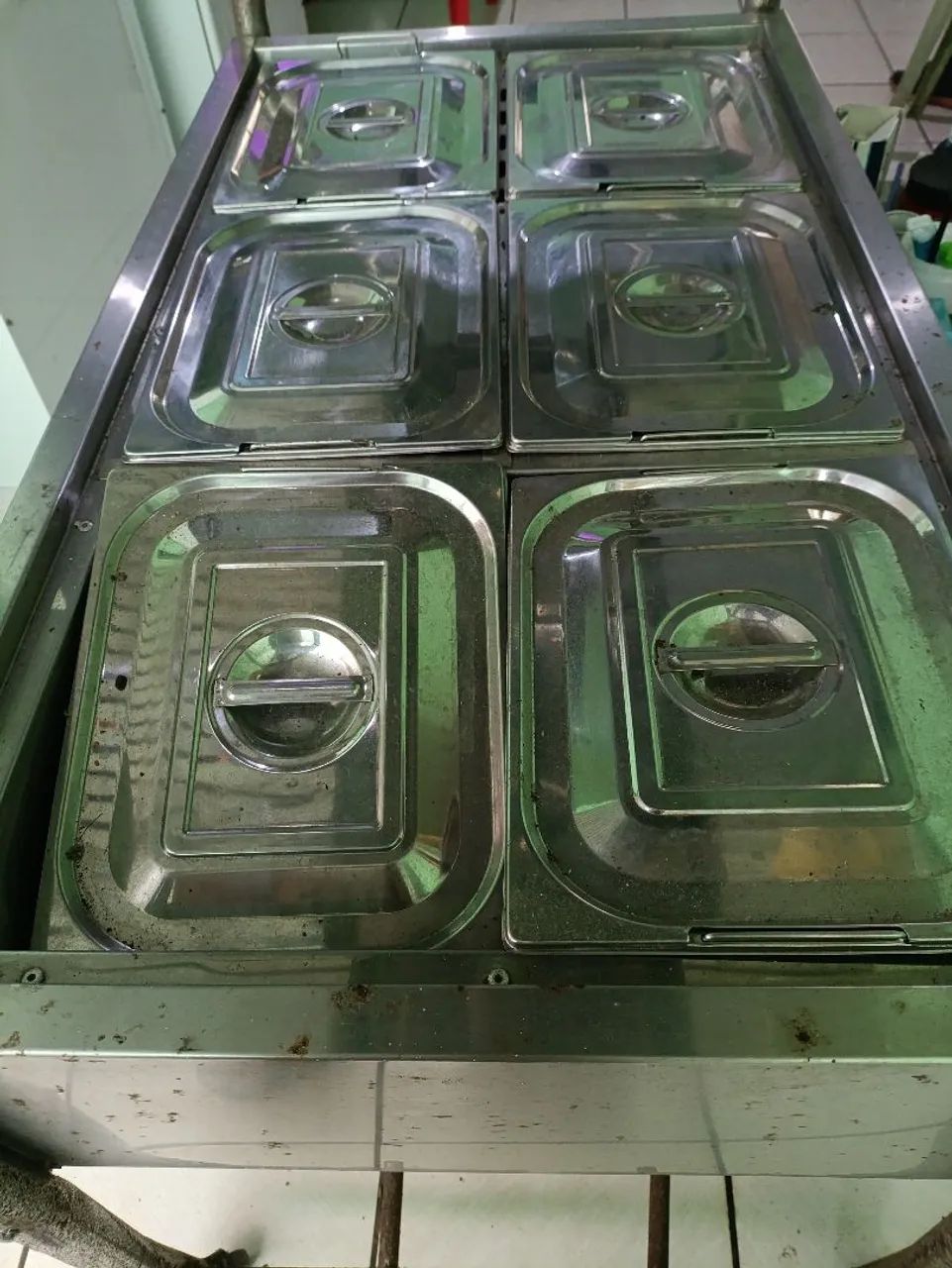Vendo Buffet Térmico c/ 6 cubas 