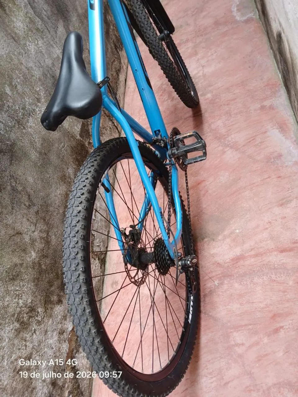 Bicicleta aro 29 quadro 19. Semi nova  - Foto 2