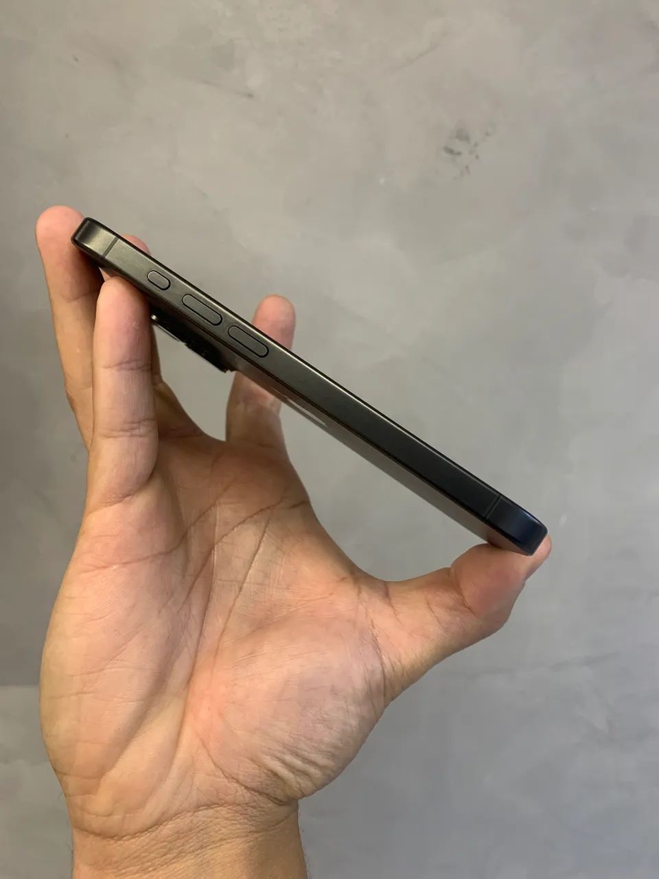 iPhone 15 Pro 128 GB - Titânio Preto - Foto 4