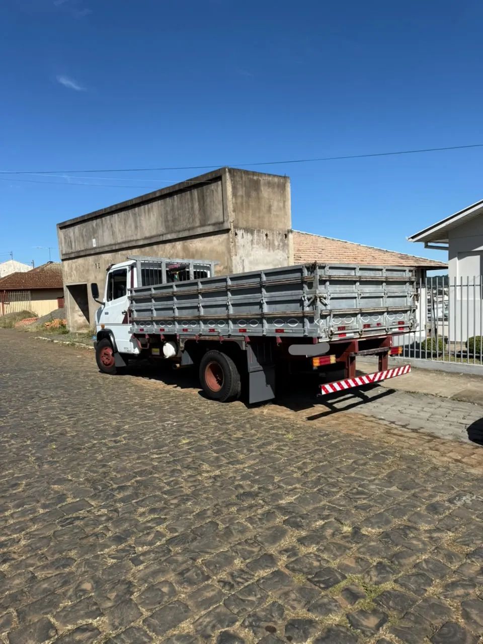 Mercedes 709 - Foto 2