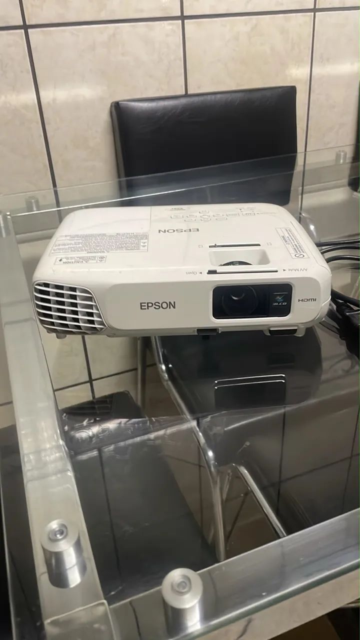 Projetor Epson PowerLite X24+ ? Excelente Estado