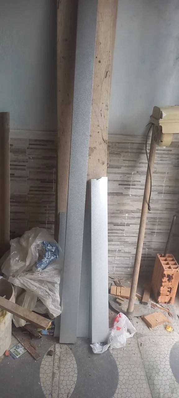 Condutor, calha, testeira