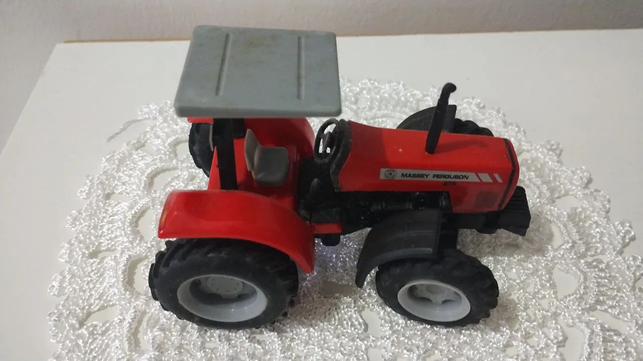 Miniatura de trator  - Foto 2