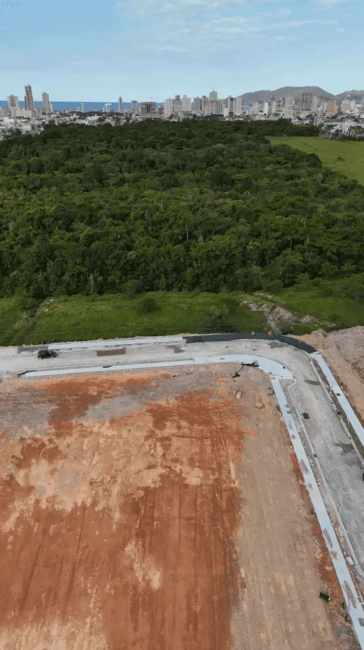Terreno Exclusivo no Vivapark: Espaço, Localização e Valorização Garantida! - Foto 2