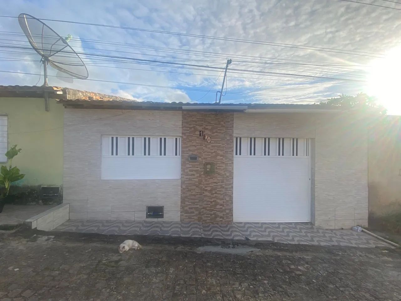 Vende-se uma casa na cidade de salgado no centro valor 130 mil telefone: * - Foto 2