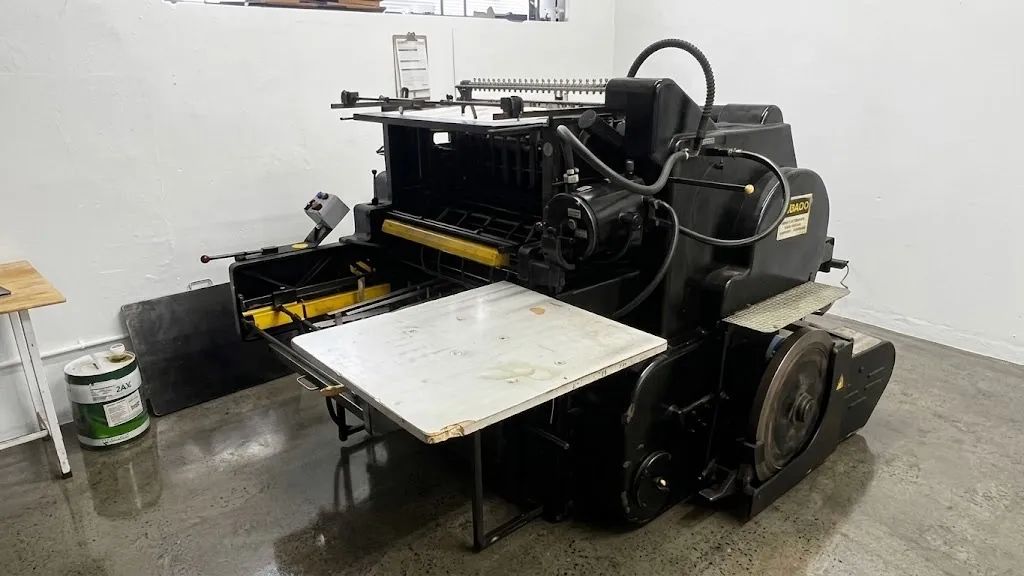 Corte e Vinco automática Heidelberg Cylinder 56x77