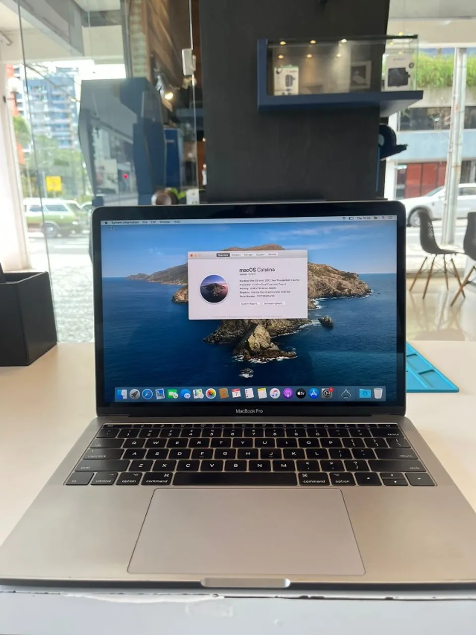Macbook Pro 2015 i5 2,7GHz 8gb RAM 256 SSD Tela Retina 13
