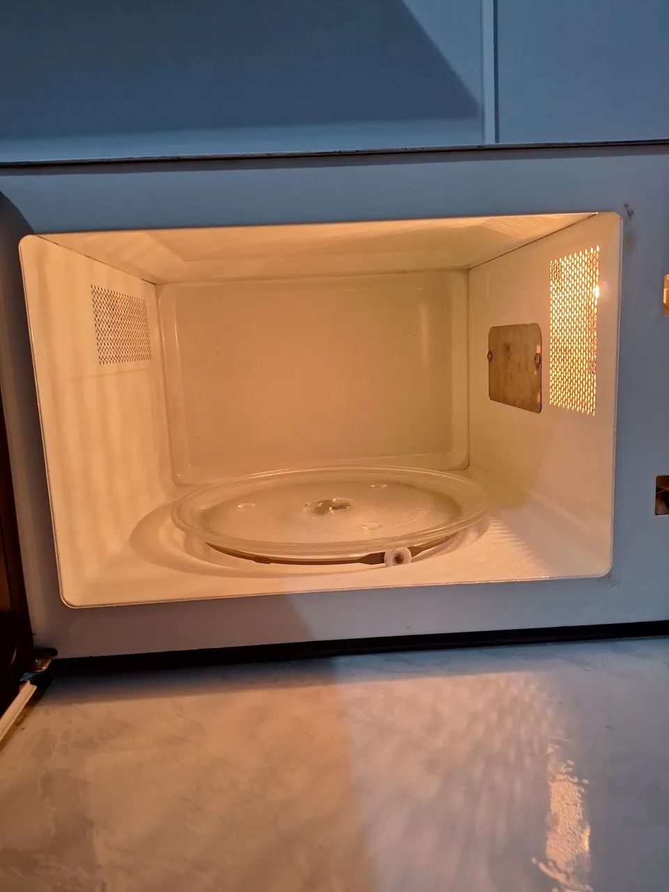 Microondas Electrolux 27L Branco - Foto 3