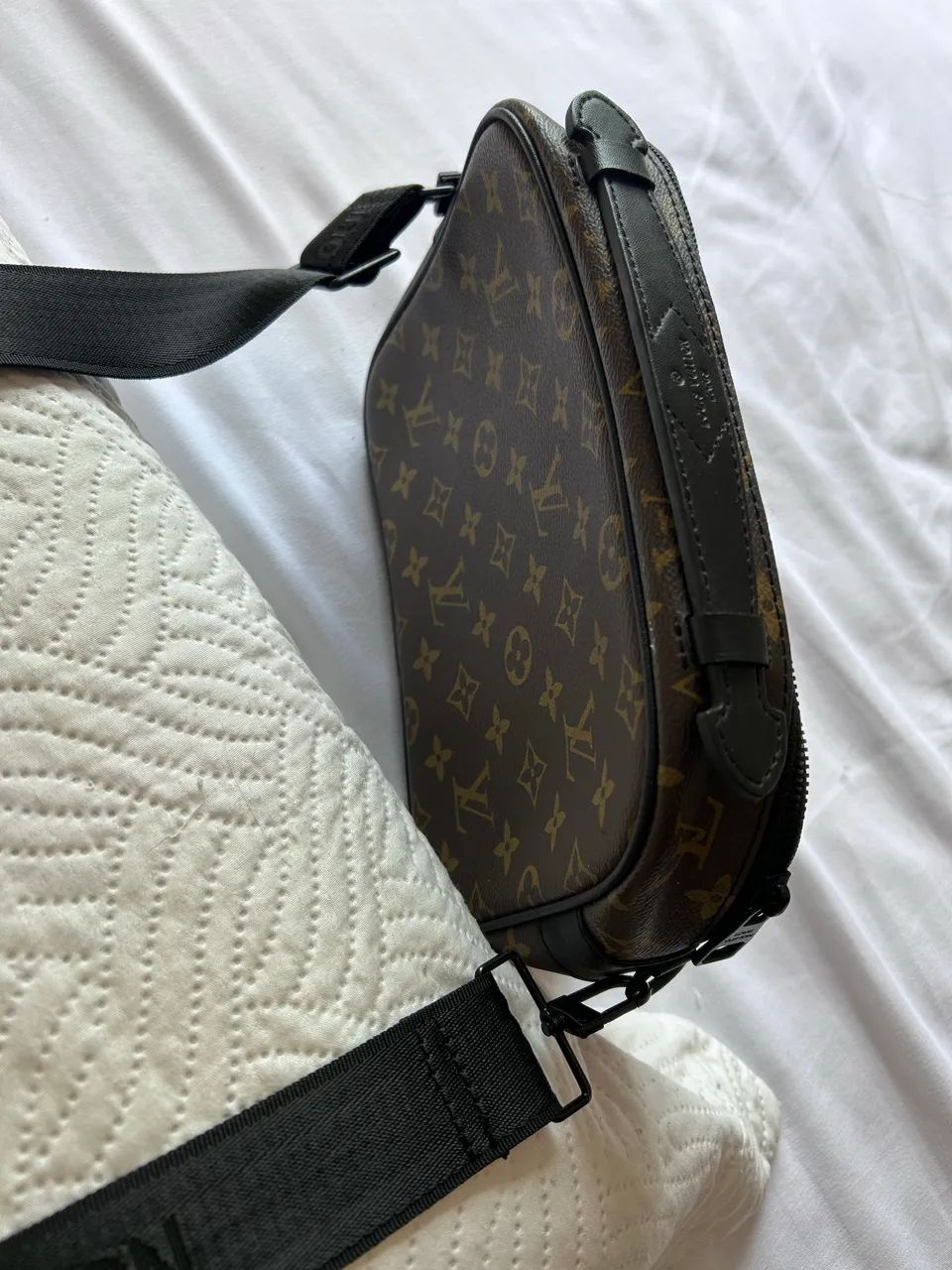 Bolsa Louis Vuitton - Foto 3