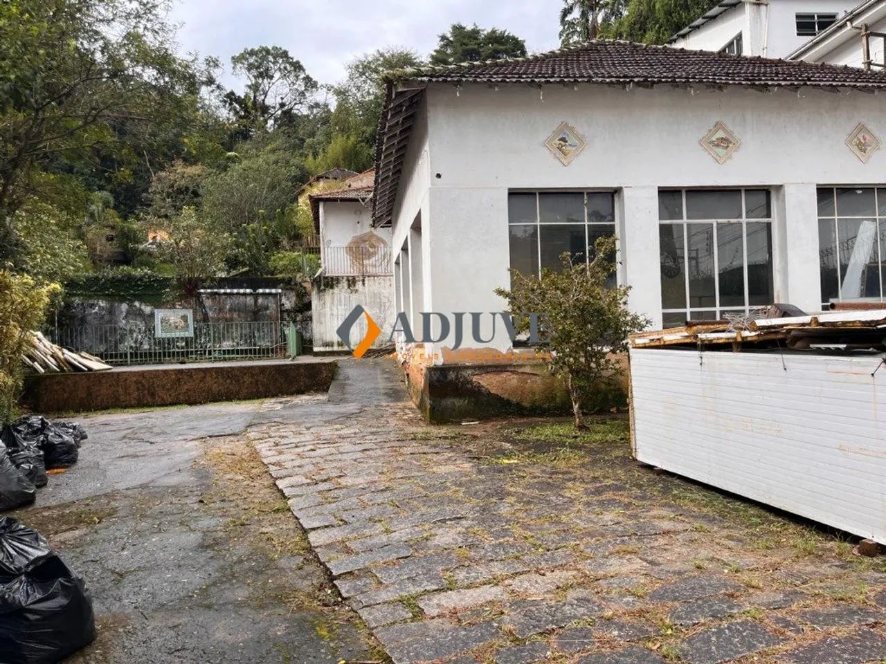 Casa para locação, Castelanea, Petrópolis - RJ