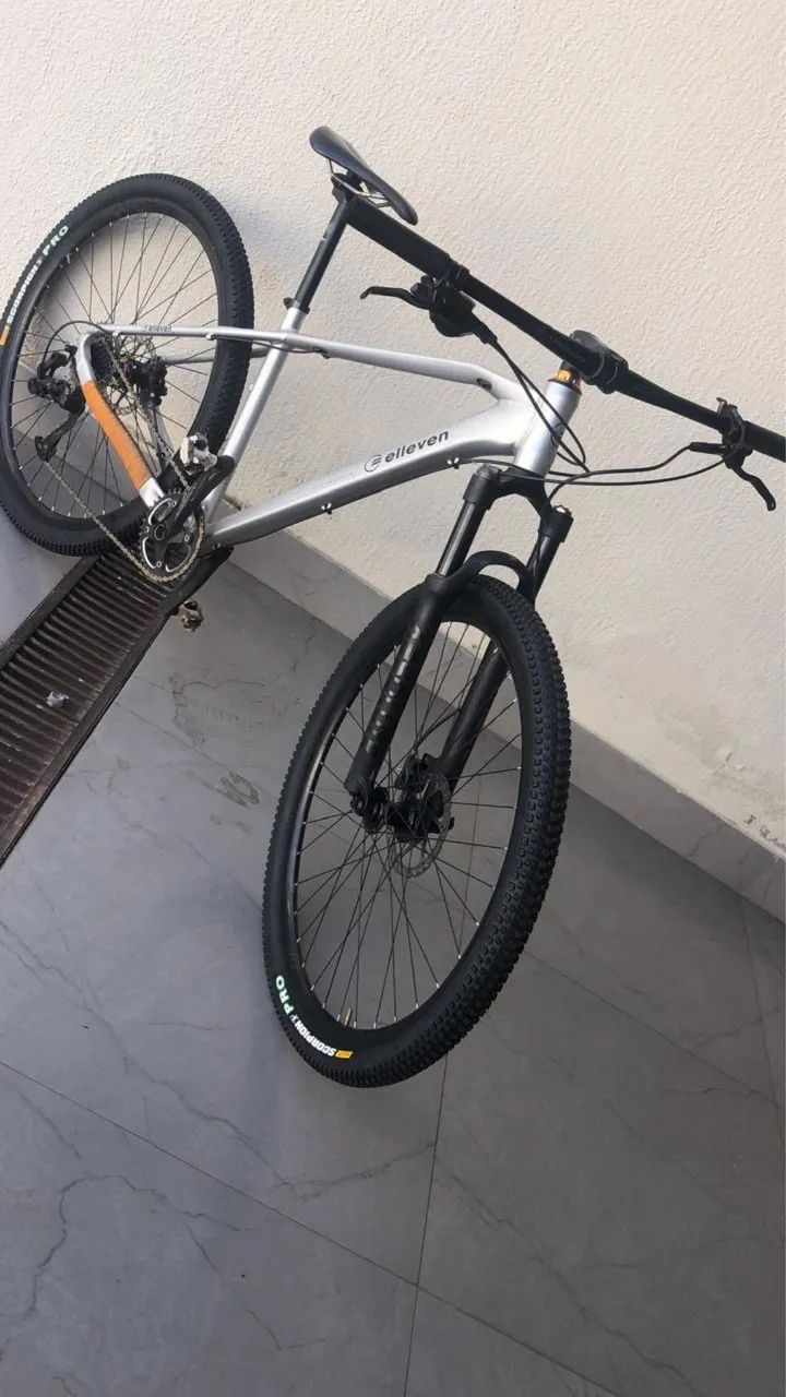 Bicicleta Elleven aro 29 - Foto 2