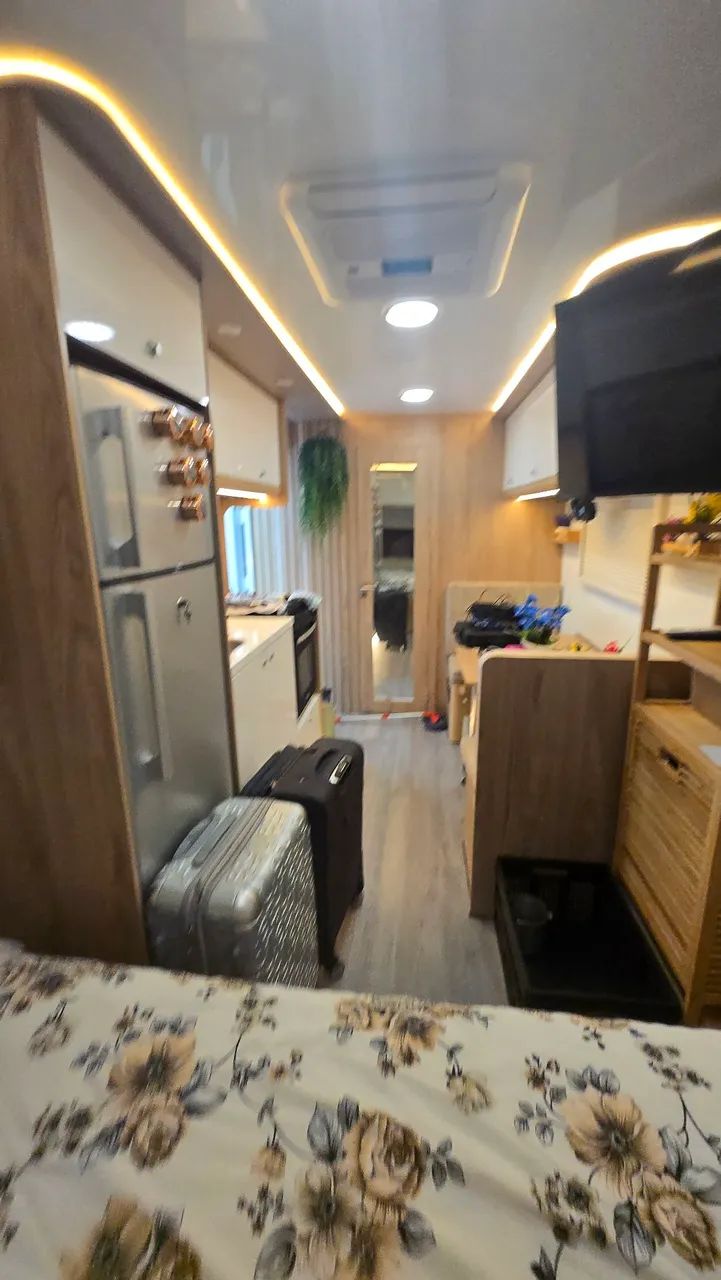 Trailer Super Moderno E Confortável, Com Cama Queen Size - Foto 6