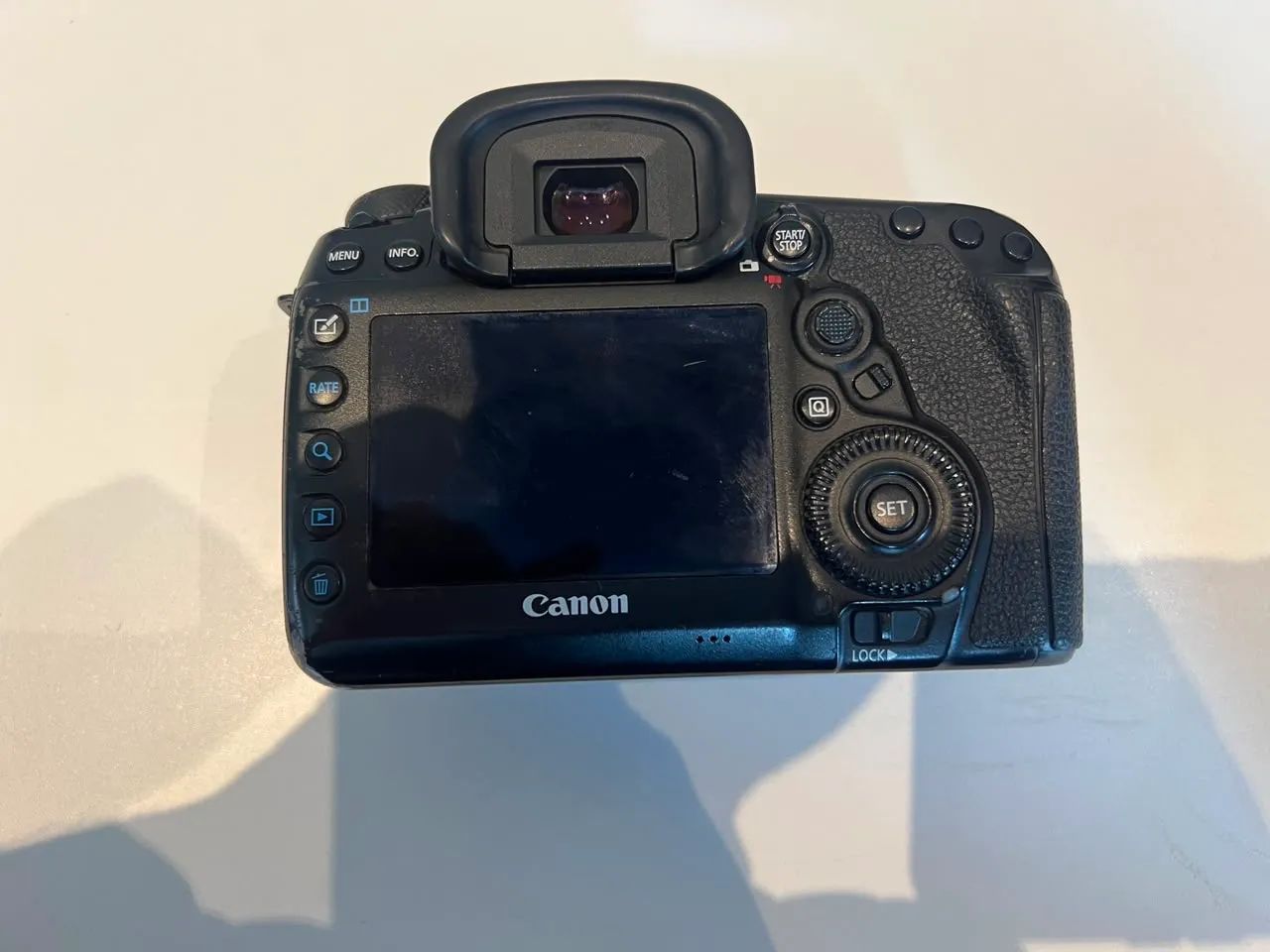 CÂMERA CÂNON 5D MARK IV - Foto 2