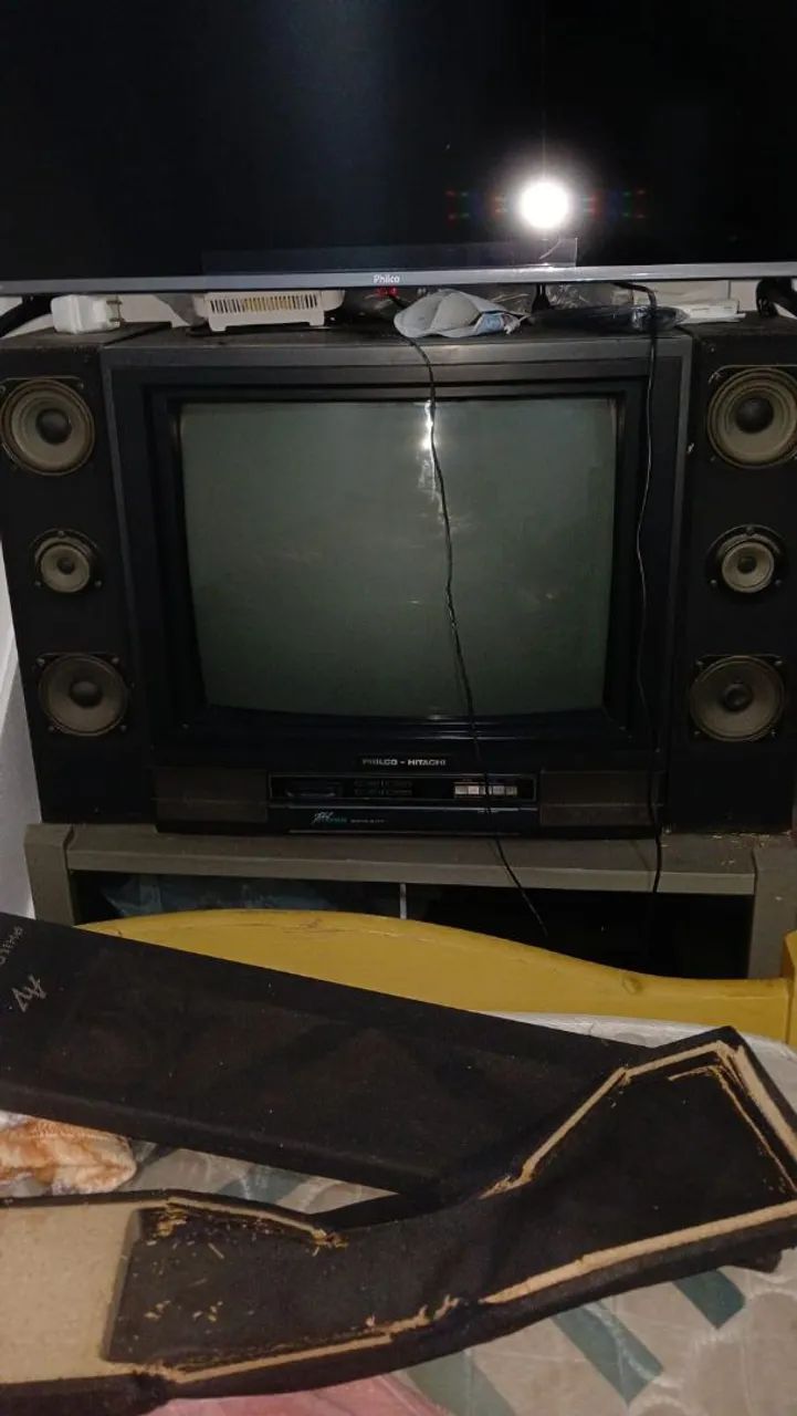 Tv e aparelho de som 