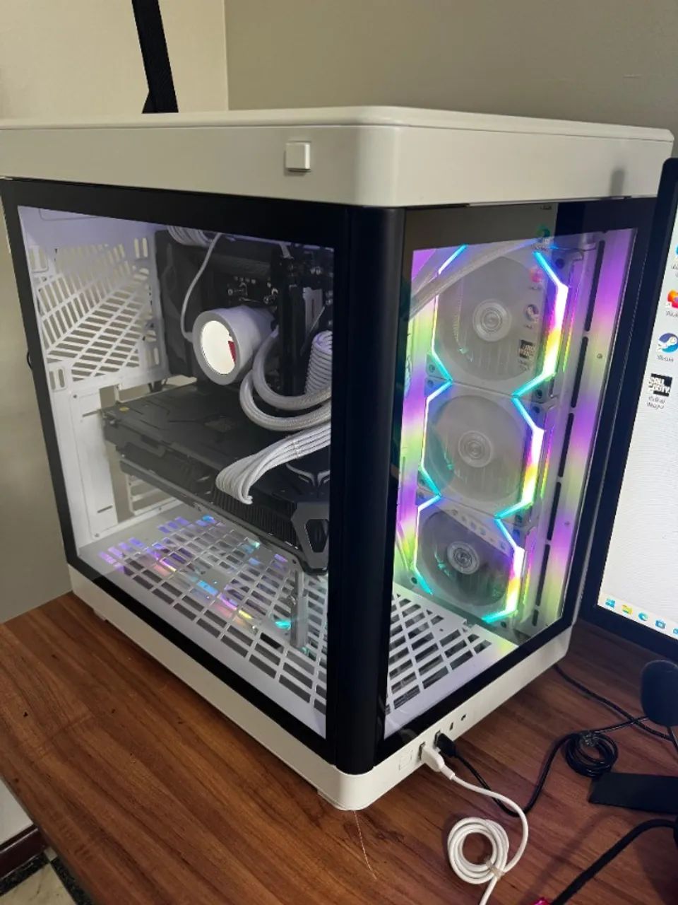 PC Gamer Ryzen 7 9800X3D + RX 7900XT Red Devil Full Tower Branco Premium