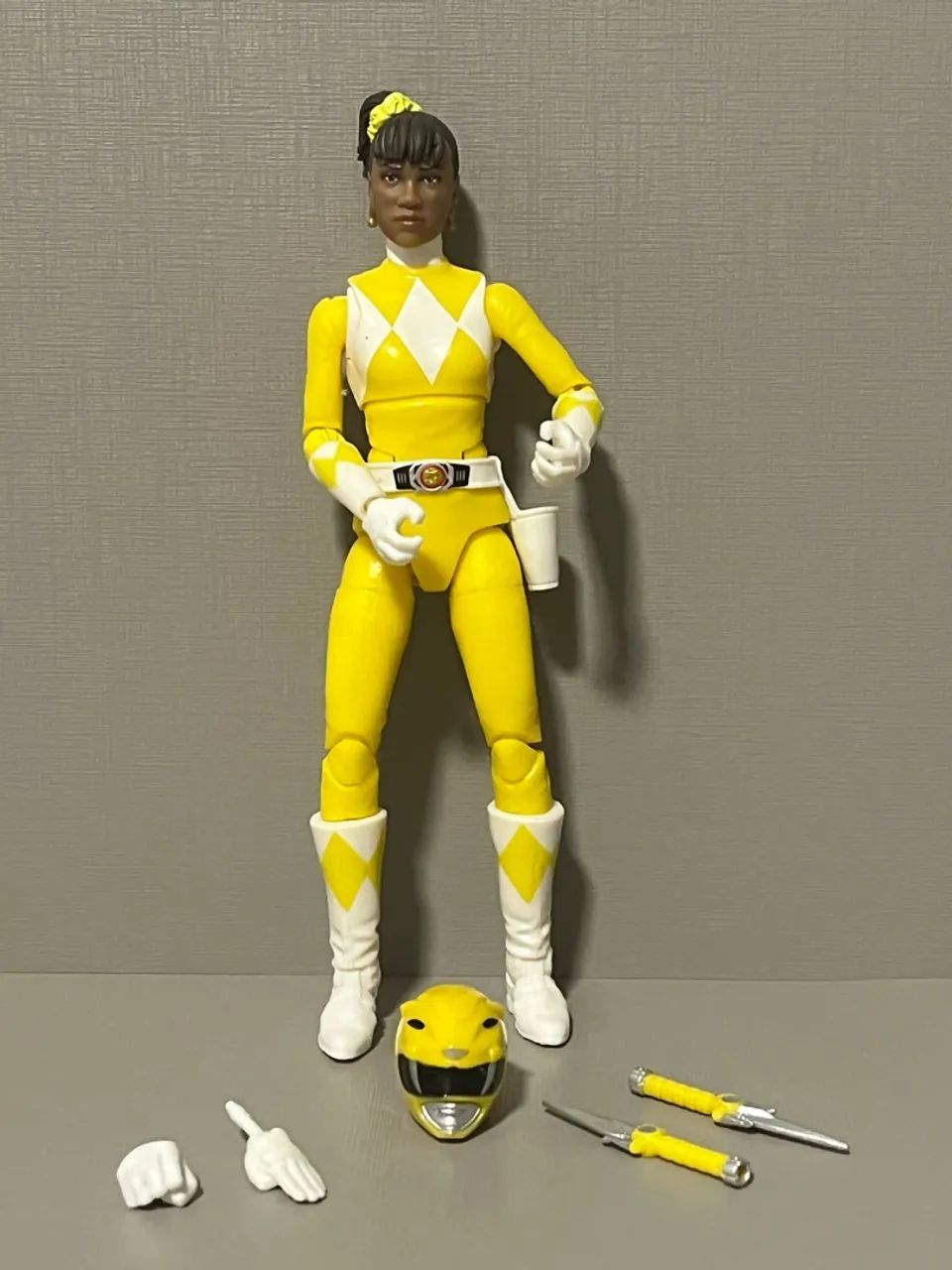 Power Ranger Amarela Lightning Collection Original 