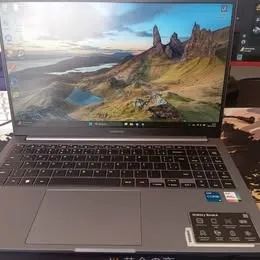 Galaxy Book 4 i5 1335U 16gb ram 512gb SSD