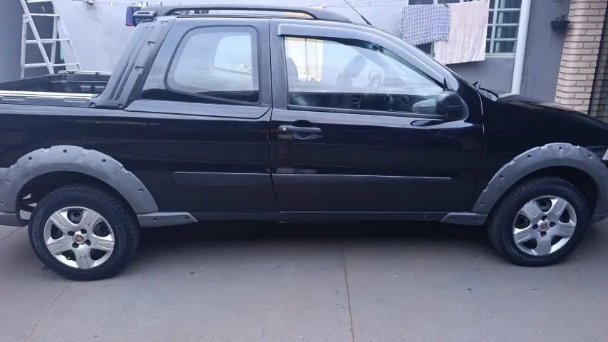 Fiat Strada Working Celeb.1.4 Fire Flex 8V CD 2011 - Foto 3