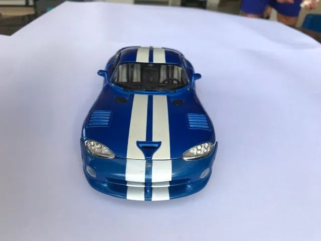 Miniatura Dodge Viper GTS Maisto 1:18 - Miniatura em Metal, Coleção decoração ou exposição - Foto 3
