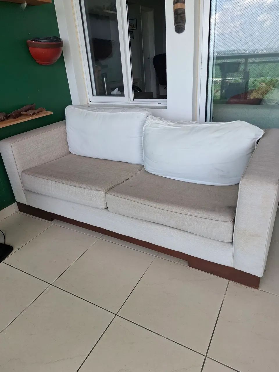 Cama solteiro (madeira e MDF) e sofá - Foto 3