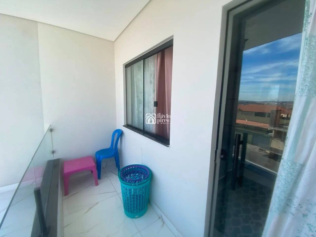 Excelente casa 2 quartos com garagem - Foto 2