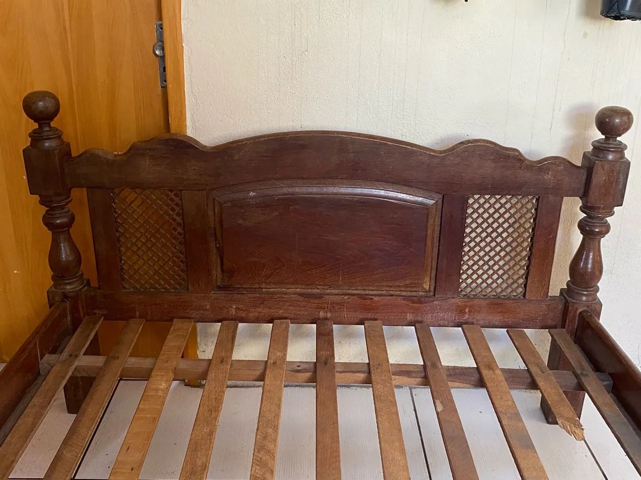 CAMA DE MADEIRA COLONIAL - Foto 5