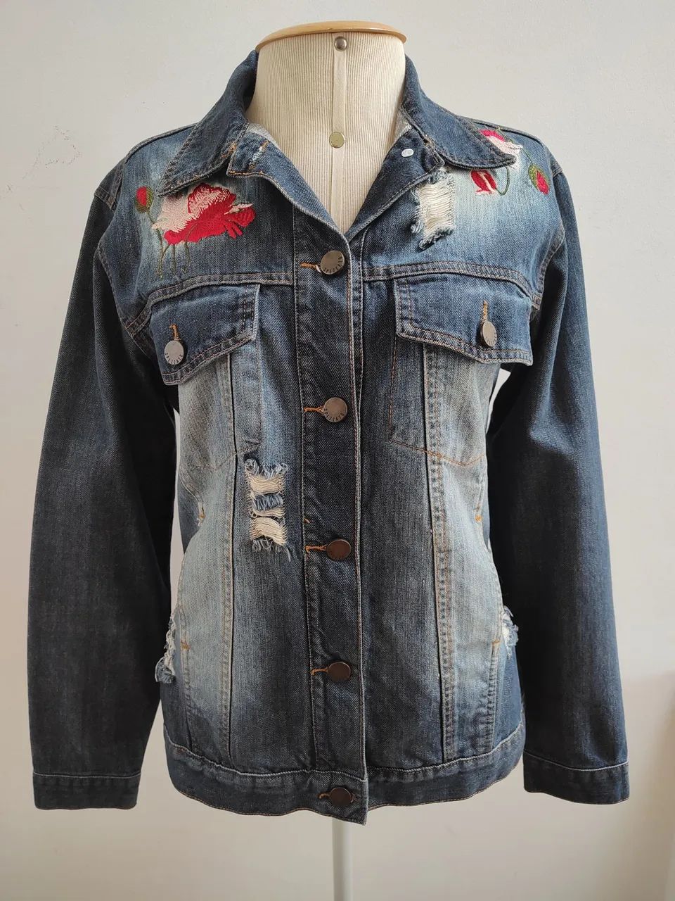 Jaqueta Jeans Bordada Spezzato - Foto 3