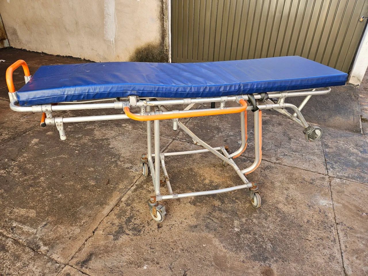 Maçã p ambulância 