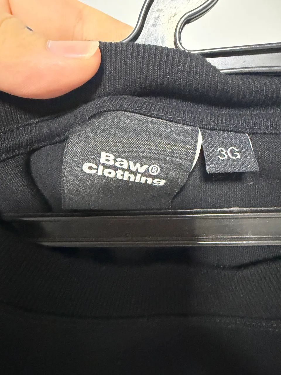 Blusa baw preta oversized com escrita prateada nova tamanho 3G - Foto 2