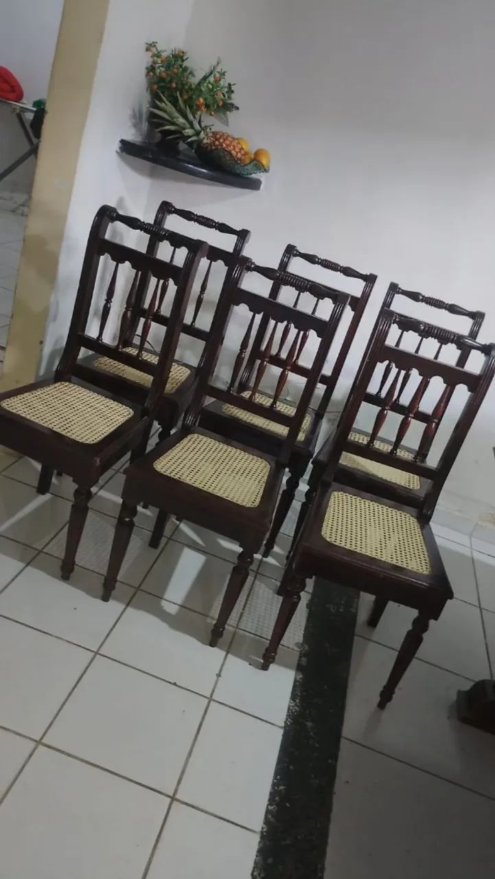Conjunto de mesa com 6 cadeira rústico. - Foto 4