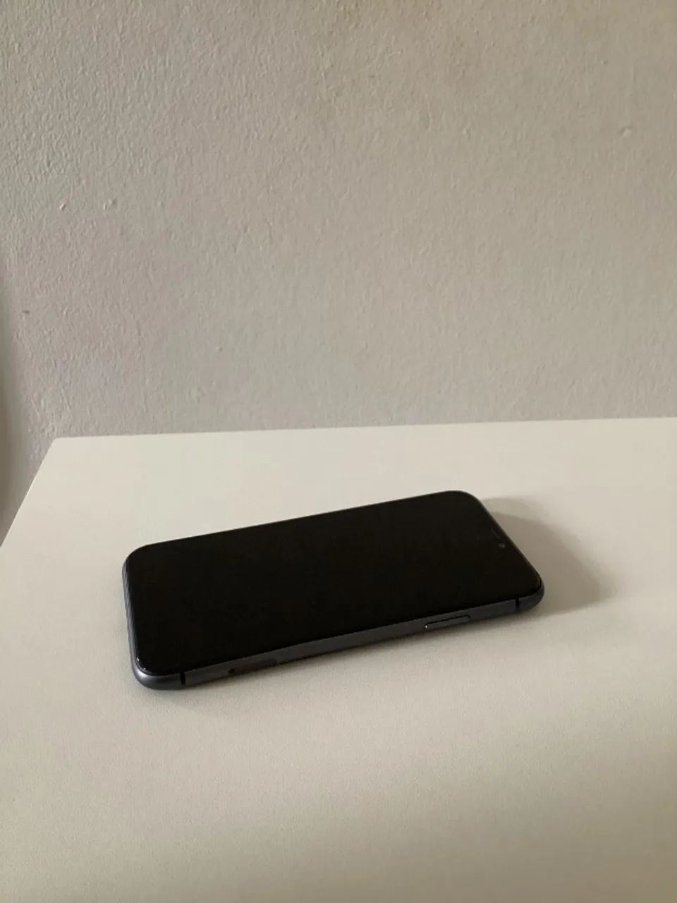 iPhone 11 128 GB - Conservado (Bateria 85%)