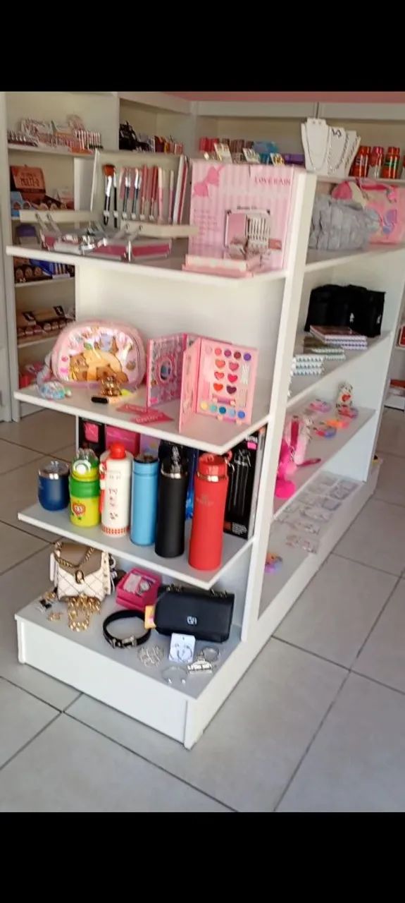 Móveis e produtos pra loja de maquiagem e acessórios. - Foto 3