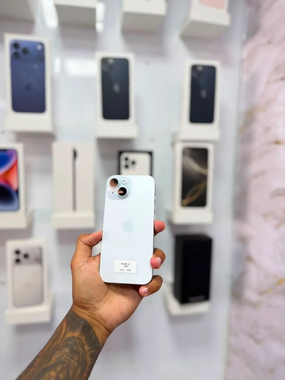 IPHONE 15 128GB<br>R$ 2.999