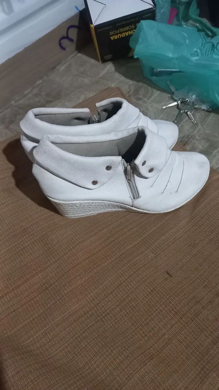 Vendo sapato branco. - Foto 2