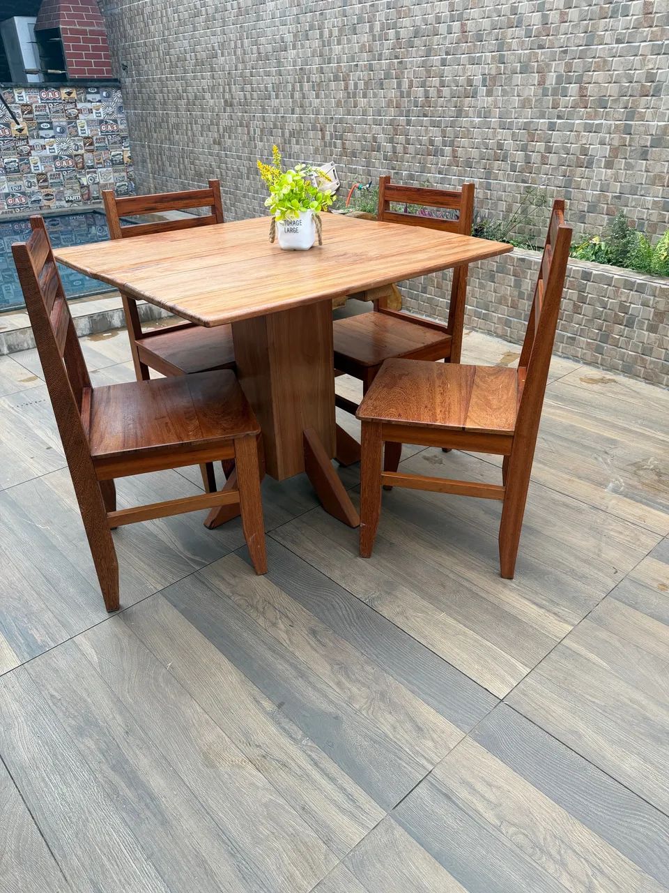 conjunto de mesa de madeira