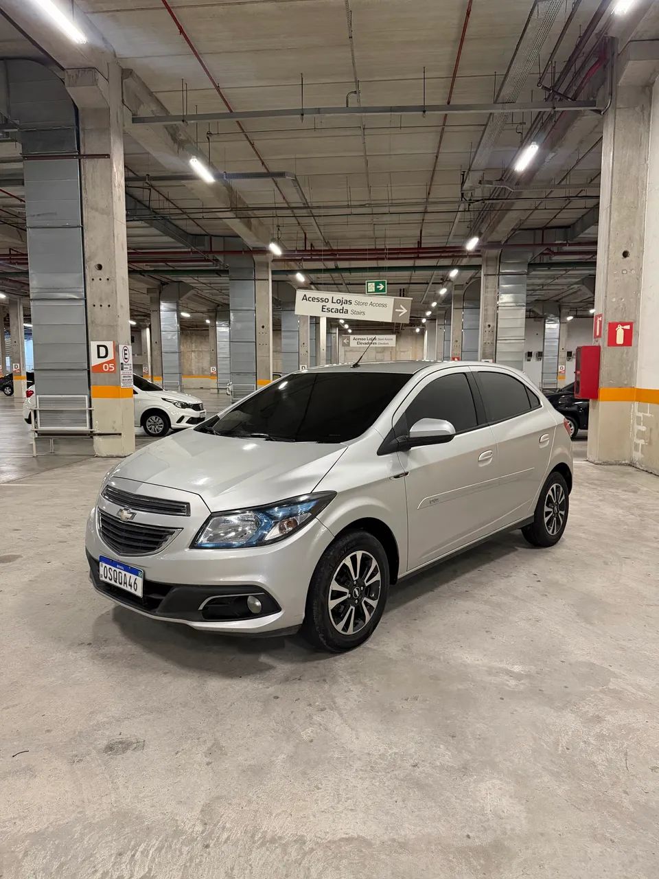 Chevrolet Onix ONIX HATCH LTZ 1.4 8V FlexPower 5p Mec. 2014